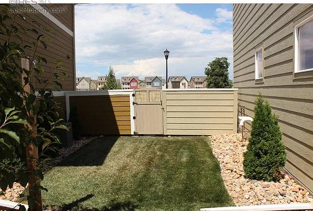 351 Osiander St — Photo 13