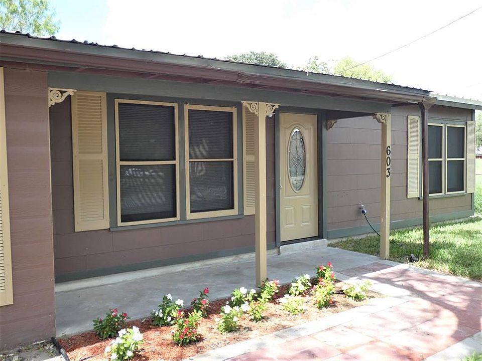 1st image of 603 E Crockett St