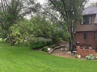 1722 Pinehurst Ln, Waterloo, IA 50701