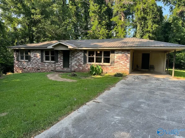 317 Lugenia Dr, Gadsden, AL 35904