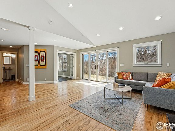 5th image of 211 2nd Ave #1/2