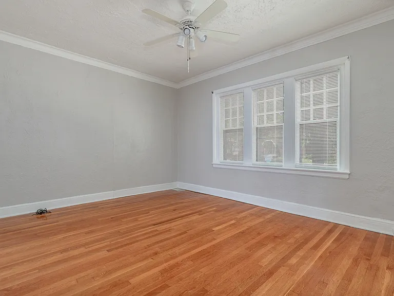 7234 Amherst Ave #1W — Photo 16