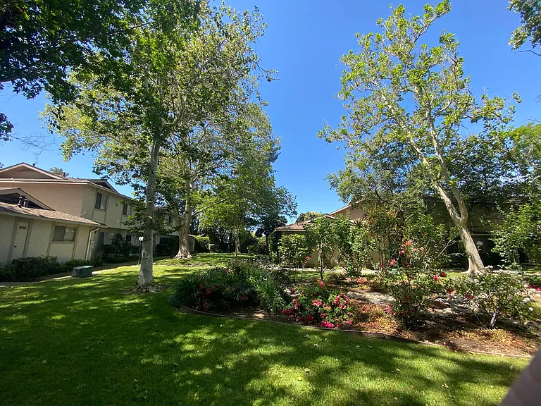 1567 Ivycreek Cir — Photo 2