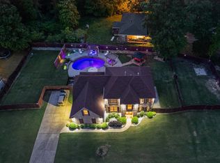 1669 Stable Run Dr, Cordova, TN 38016