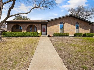 8956 Whitewing Ln, Dallas, TX 75238