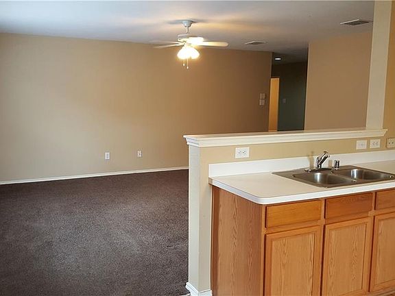 4th image of 1216 Augustin Dr
