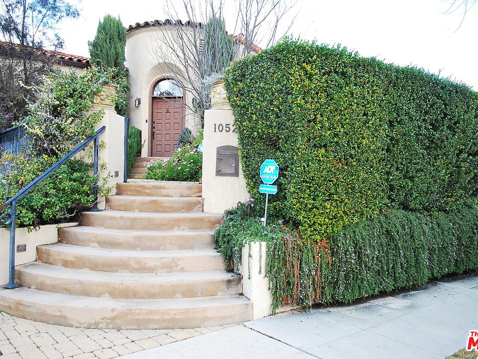 1st image of 10529 Cushdon Ave