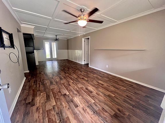 4th image of 716 Magness Dr