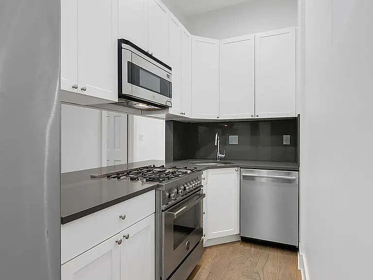 121 Madison Ave #5B — Photo 1
