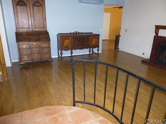 4th image of 25238 Lawton Ave