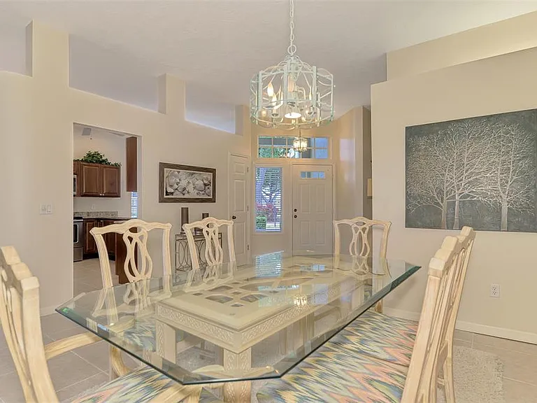549 Fallbrook Dr — Photo 41