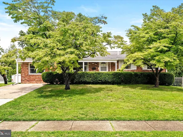 25 Black Pine Dr, Hamilton, NJ 08610