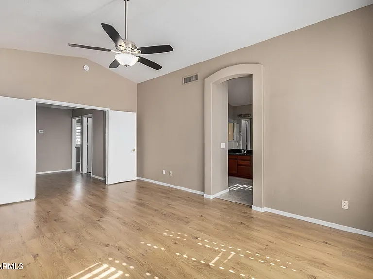 4334 E Anderson Dr — Photo 21