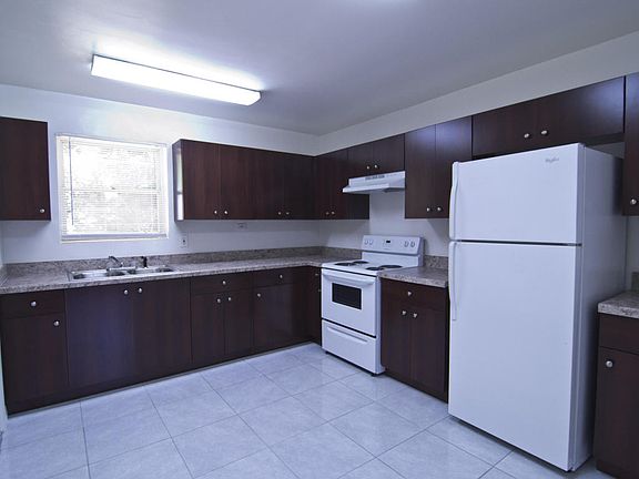 5th image of 845 White Ct