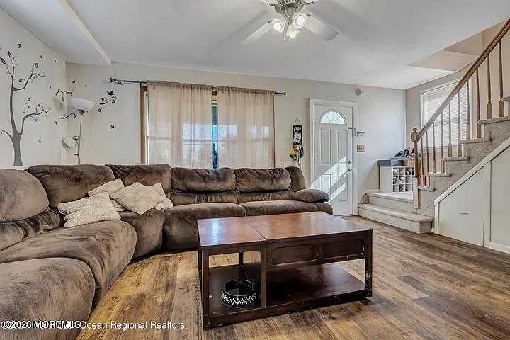 2 bed, 1028 sqft, $2,900 — Photo 2