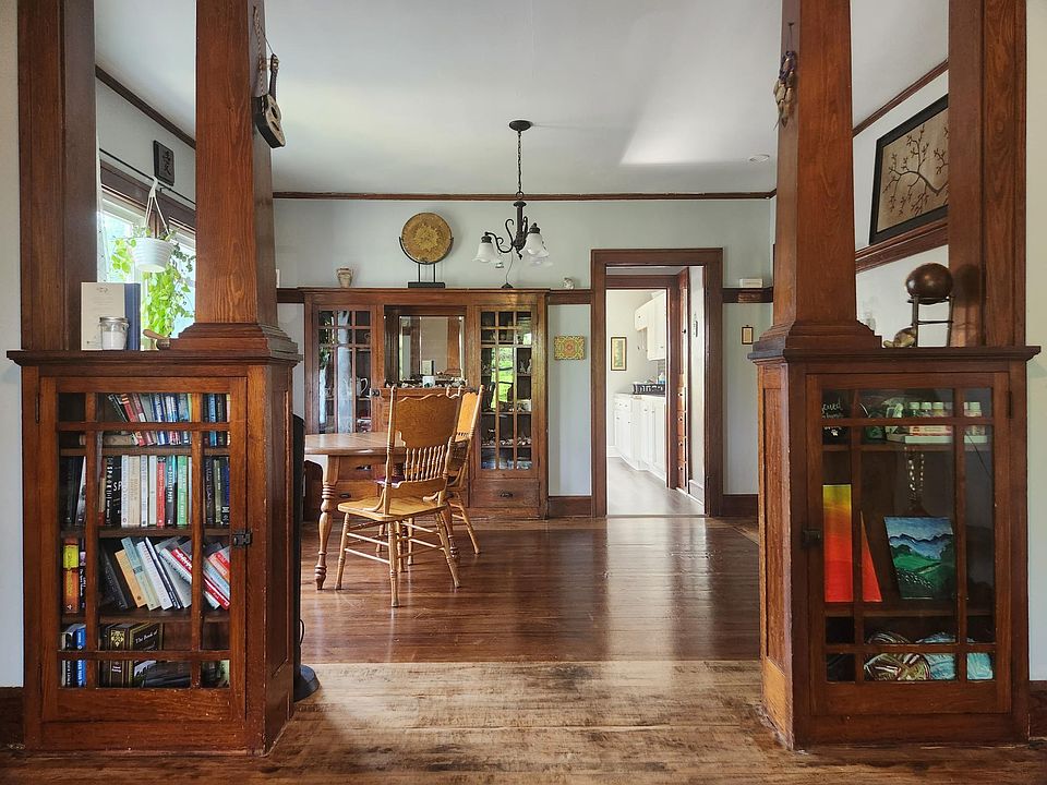 1st image of 1604 Heller Ave