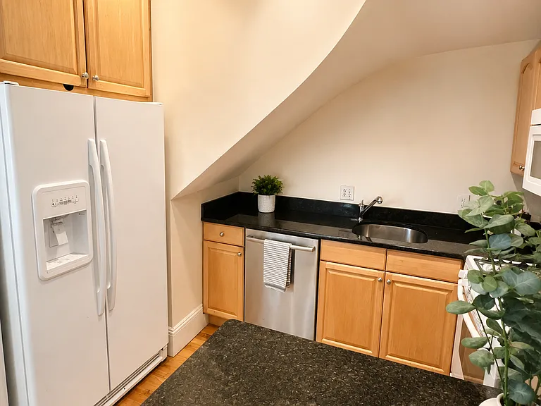 94 E Brookline St #2 — Photo 7