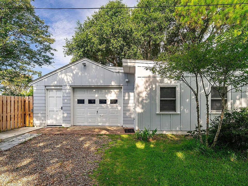 1st image of 107 Sunshine Ct #B