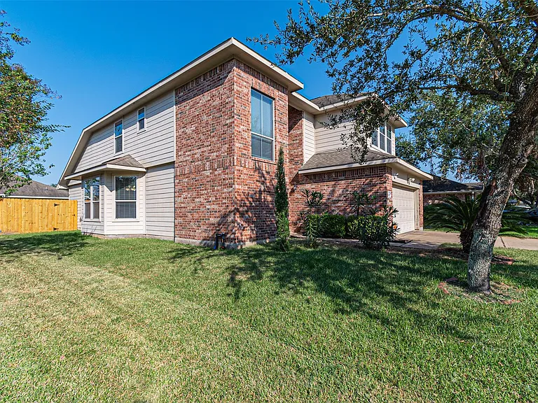 7431 Riven Oaks Ct — Photo 2