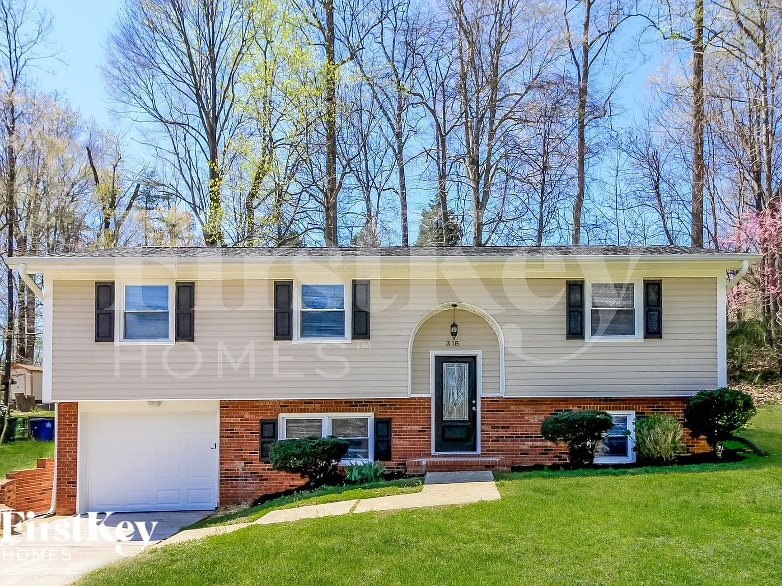 3 bed, 2.5 bath, 1477 sqft, $1,980 — Photo 1
