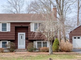 325 Thatcher St, Brockton, MA 02302