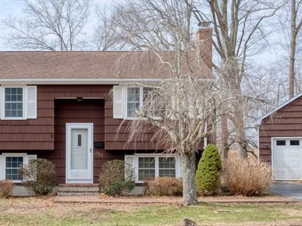 325 Thatcher St, Brockton, MA 02302