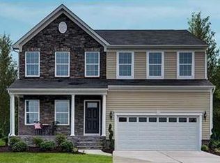 13 Middlebury Ln, Lancaster, NY
