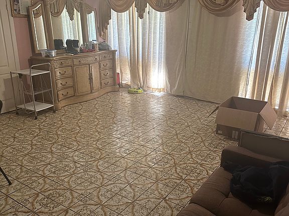 5th image of 234 Cayo Blvd