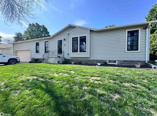 8 Ohm Dr, Mapleton, IA 51034