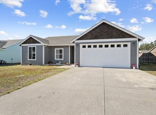 391 SW Juniper Ave, Warrenton, OR 97146