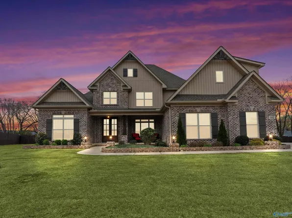 102 Lanwood Dr, Huntsville, AL 35811