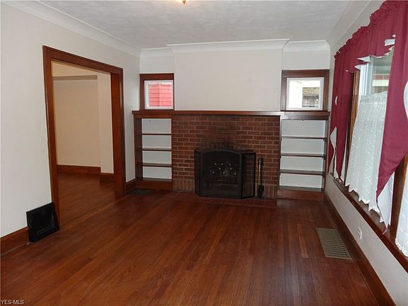 5th image of 1427 Owego Ave