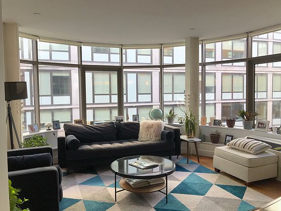 3rd image of 217 51st Ave APT 722