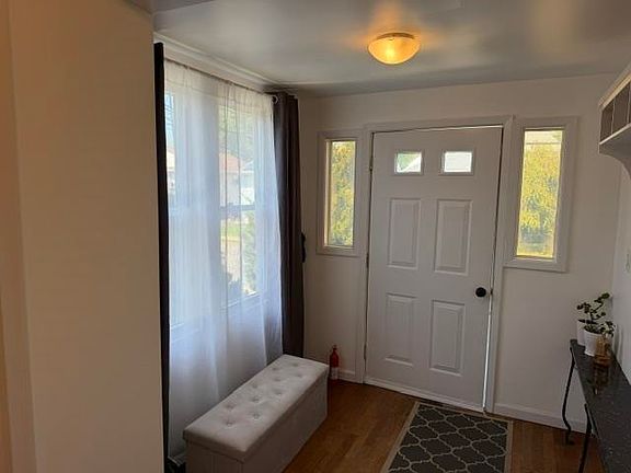 3rd image of 236 Franklin St #1