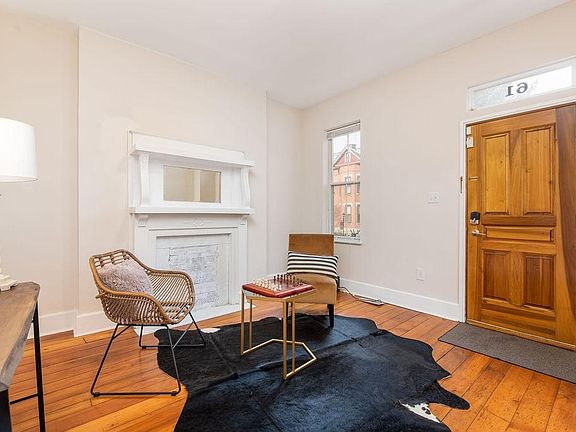 3rd image of 61 E Lincoln St #61