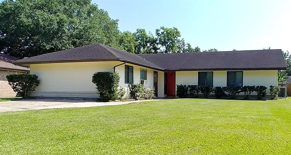 1st image of 16707 Hibiscus Ln