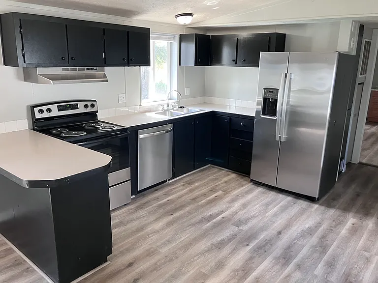 300 Bierney Creek Rd #11 — Photo 2