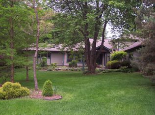 11795 Arbor Glen Dr, Chardon, OH 44024