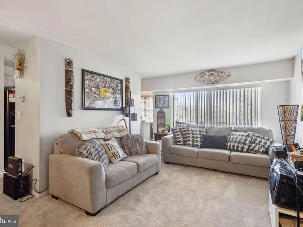 8383 Buttress Ln APT 202, Manassas, VA 20110