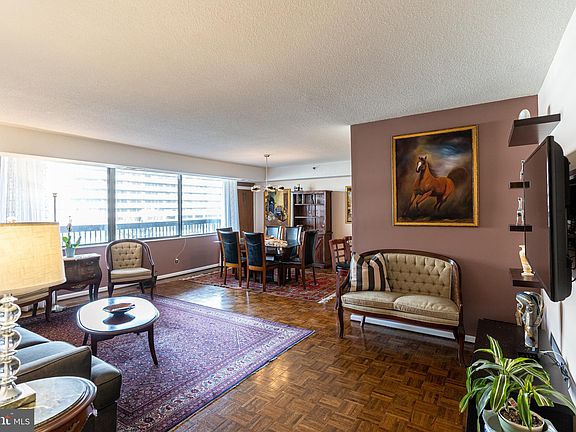 5th image of 3713 George Mason Dr #610W