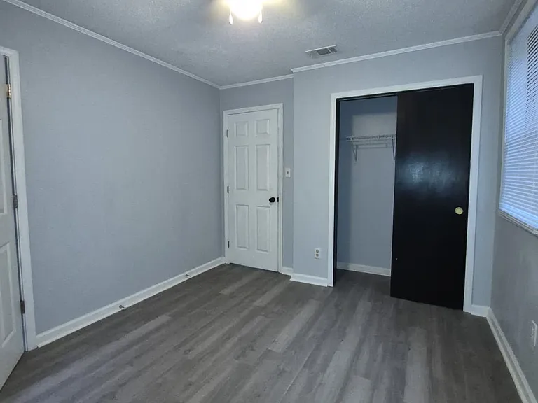 111 Becky St — Photo 19