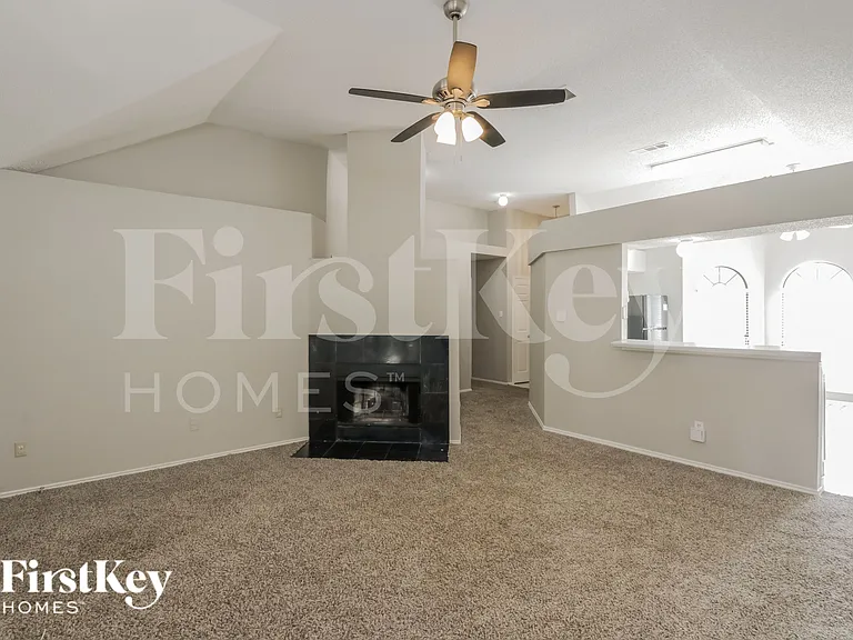 701 Long Hill Ct — Photo 5