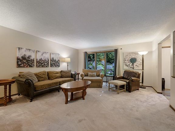 4th image of 119 Birnamwood Dr