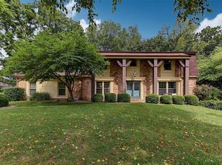 104 Denbigh Ter, Ballwin, MO 63011