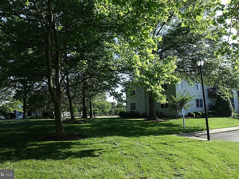 115 Bufflehead Ct #H — Photo 11