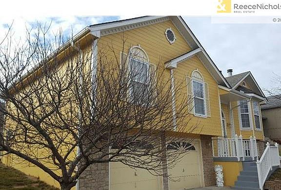 2nd image of 5408 NE Rainbow Ct