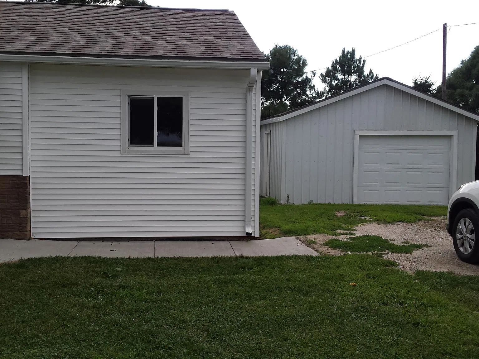 3 bed, 1013 sqft, $1,550 — Photo 2