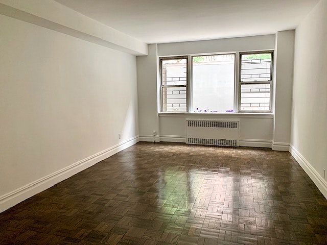 1st image of 11 E 88th St APT 1C