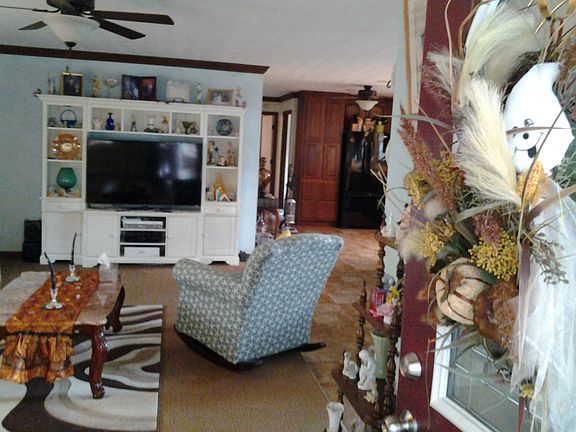 4th image of 25842 American Ave