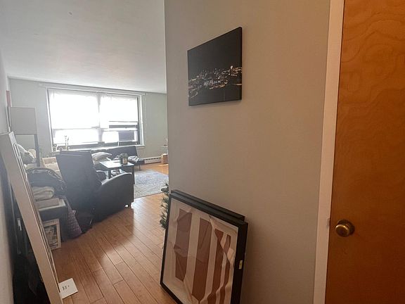 2nd image of 433 W Wellington Ave #11C